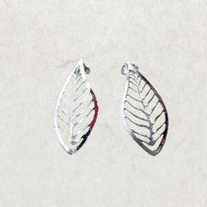 Vintage Sterling Silver Leaf Stud Earrings